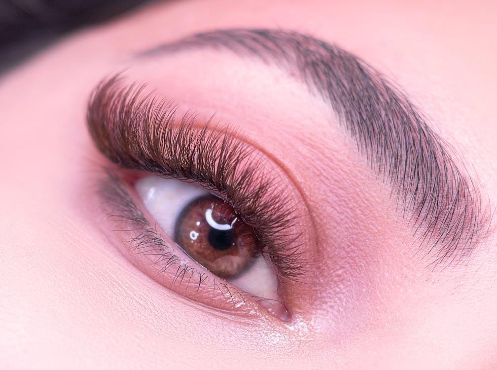 Luxury meets innovation with It’s So Bougie’s new light eyelash extensions
